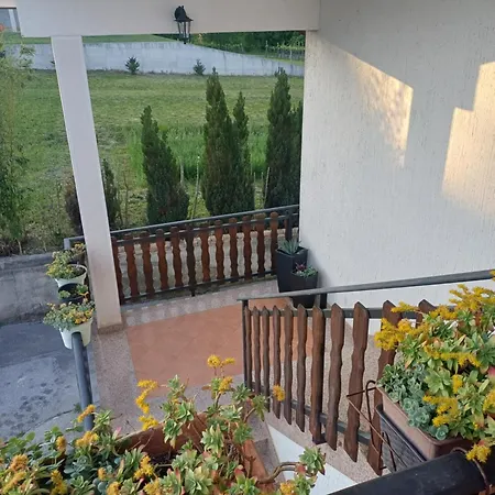 Apartment Crnci, Buzet, Istra Strped