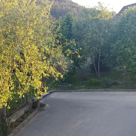 Crnci, Buzet, Istra * Strped