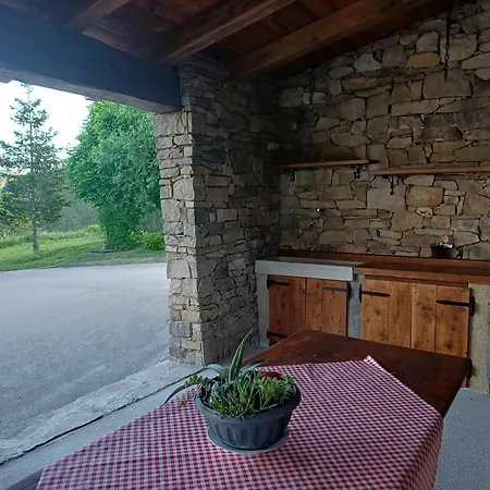 Apartament Crnci, Buzet, Istra Strped