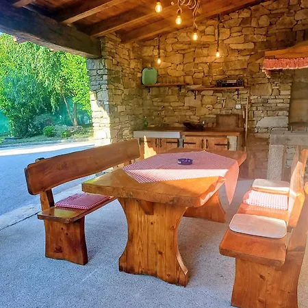 Crnci, Buzet, Istra Apartament Strped